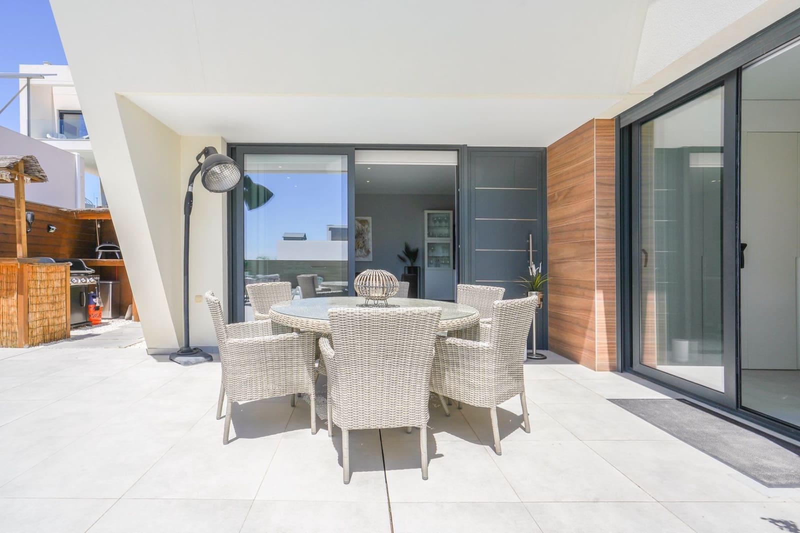4 bedroom Villa for sale in Benijofar with pool - € 640,000 (Ref: 9855635)