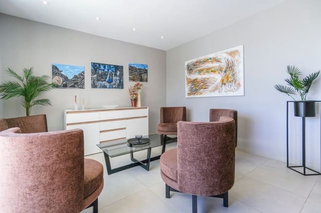 4 slaapkamer Villa te koop in Benijófar - € 640.000 (Ref: 9855636)