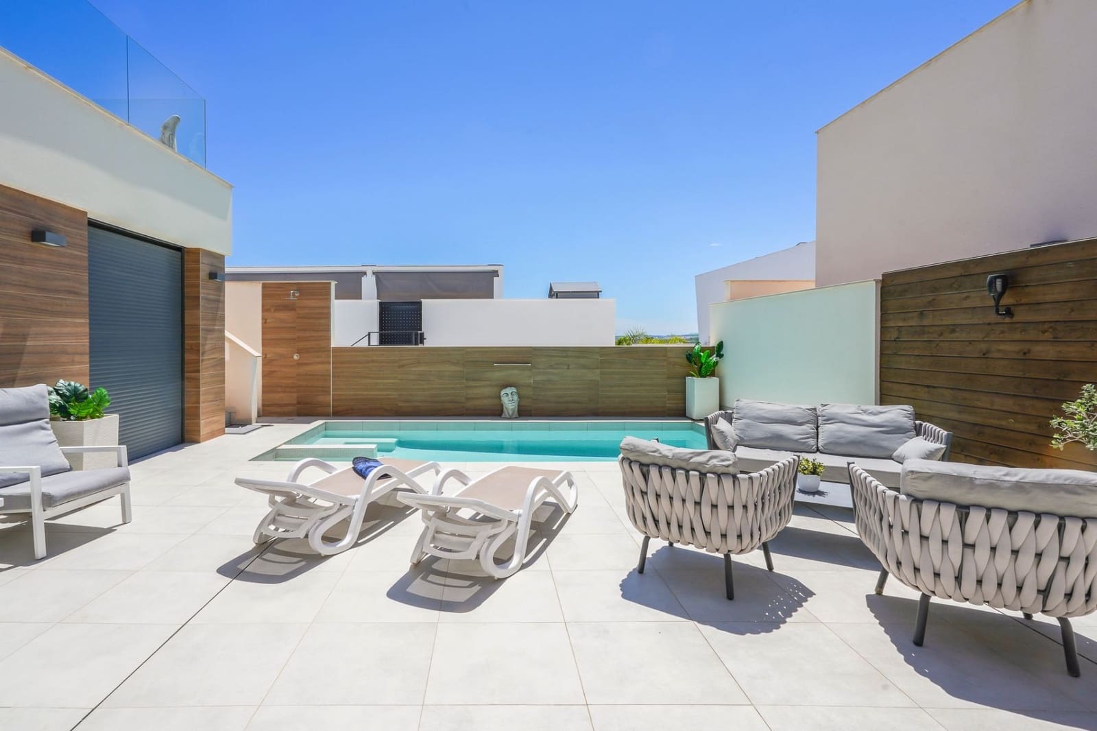 4 slaapkamer Villa te koop in Benijofar - € 640.000 (Ref: 9855636)