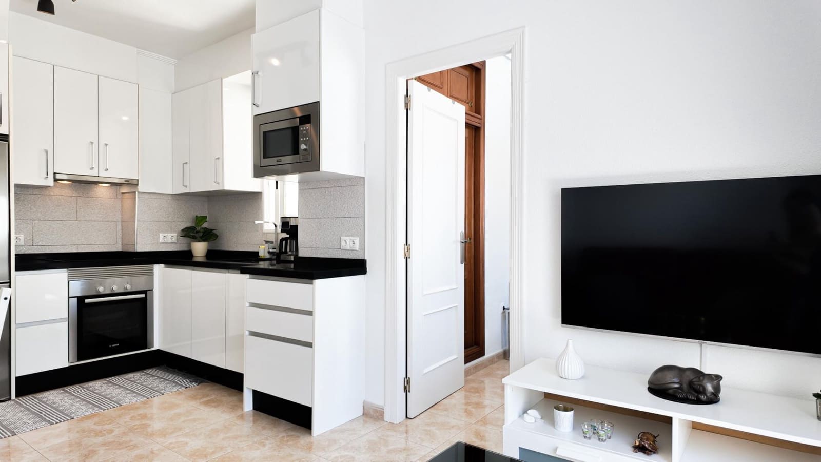 2 quarto Apartamento para venda em Torrevieja com piscina - 155 000 € (Ref: 9855638)