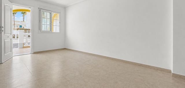 2 makuuhuone Huoneisto myytävänä paikassa Playa Flamenca, Orihuela mukana 
autotalli - 205 000 € (Ref: 9855642)