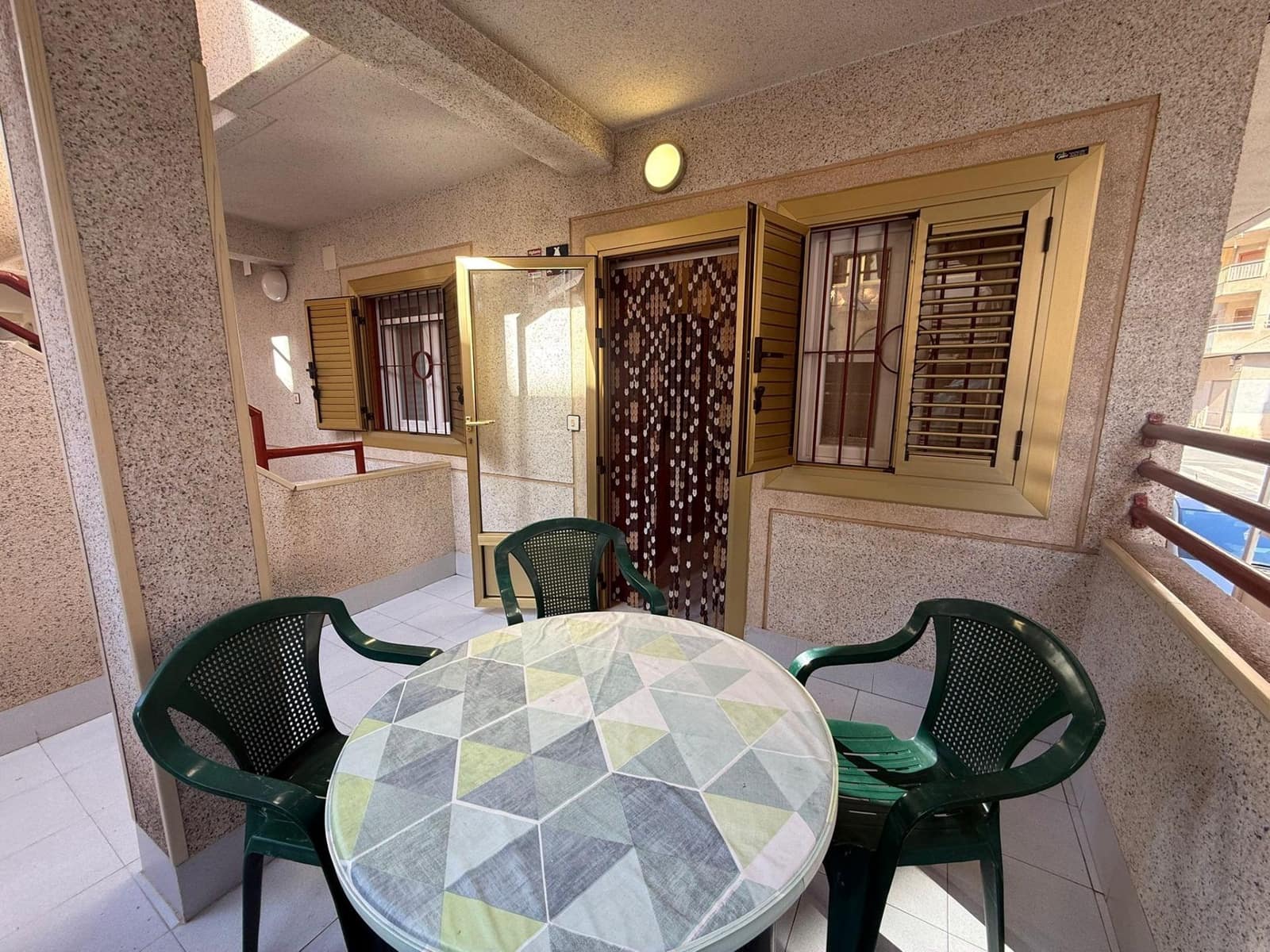 2 chambre Appartement à vendre à Torrevieja - 137 000 € (Ref: 9857657)