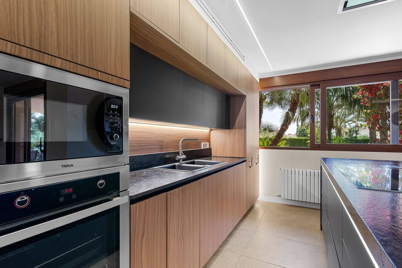 5 soveværelse Villa til salg i Elche / Elx med swimmingpool - € 1.165.000 (Ref: 9868747)
