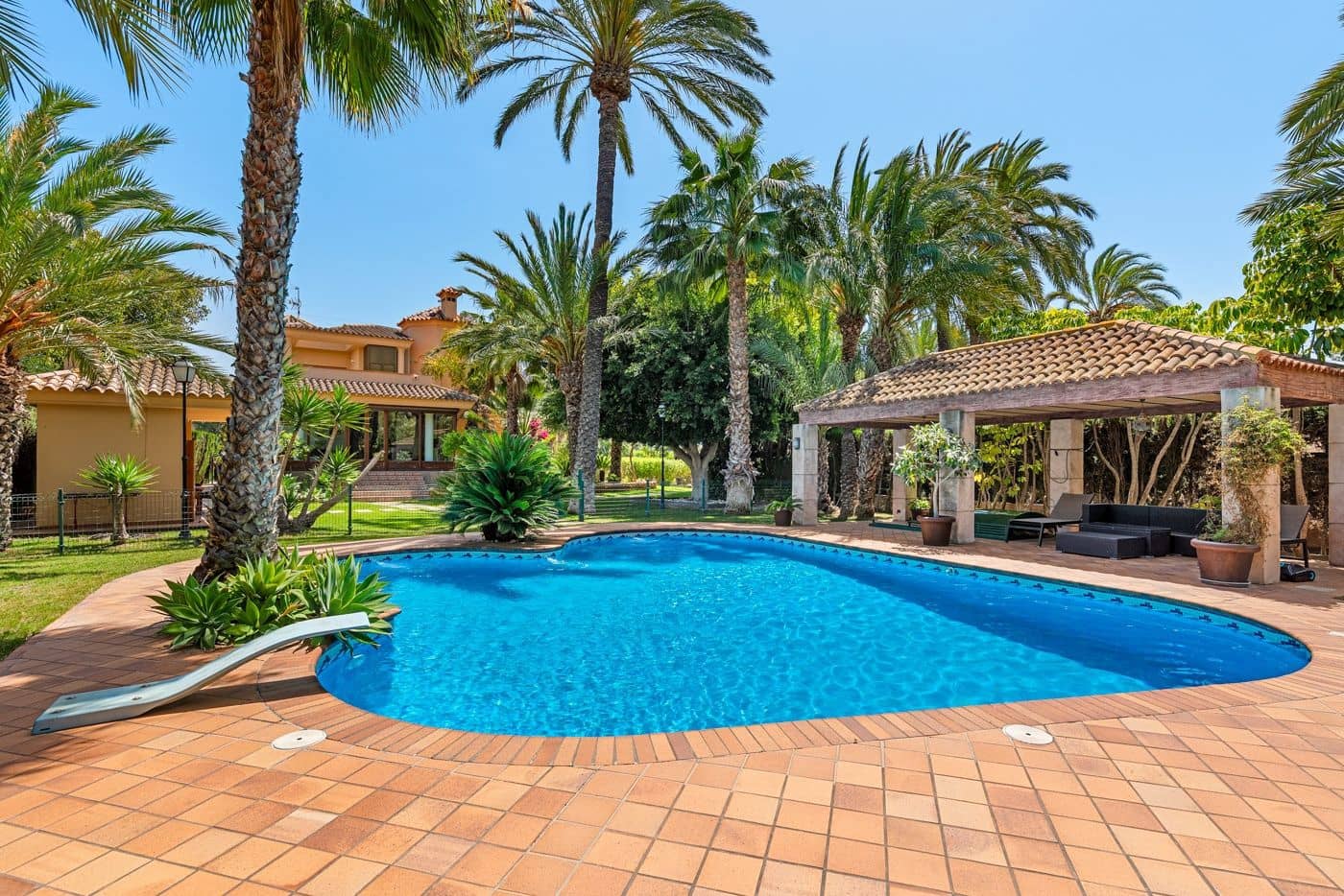 5 soveværelse Villa til salg i Elche / Elx med swimmingpool - € 1.165.000 (Ref: 9868747)