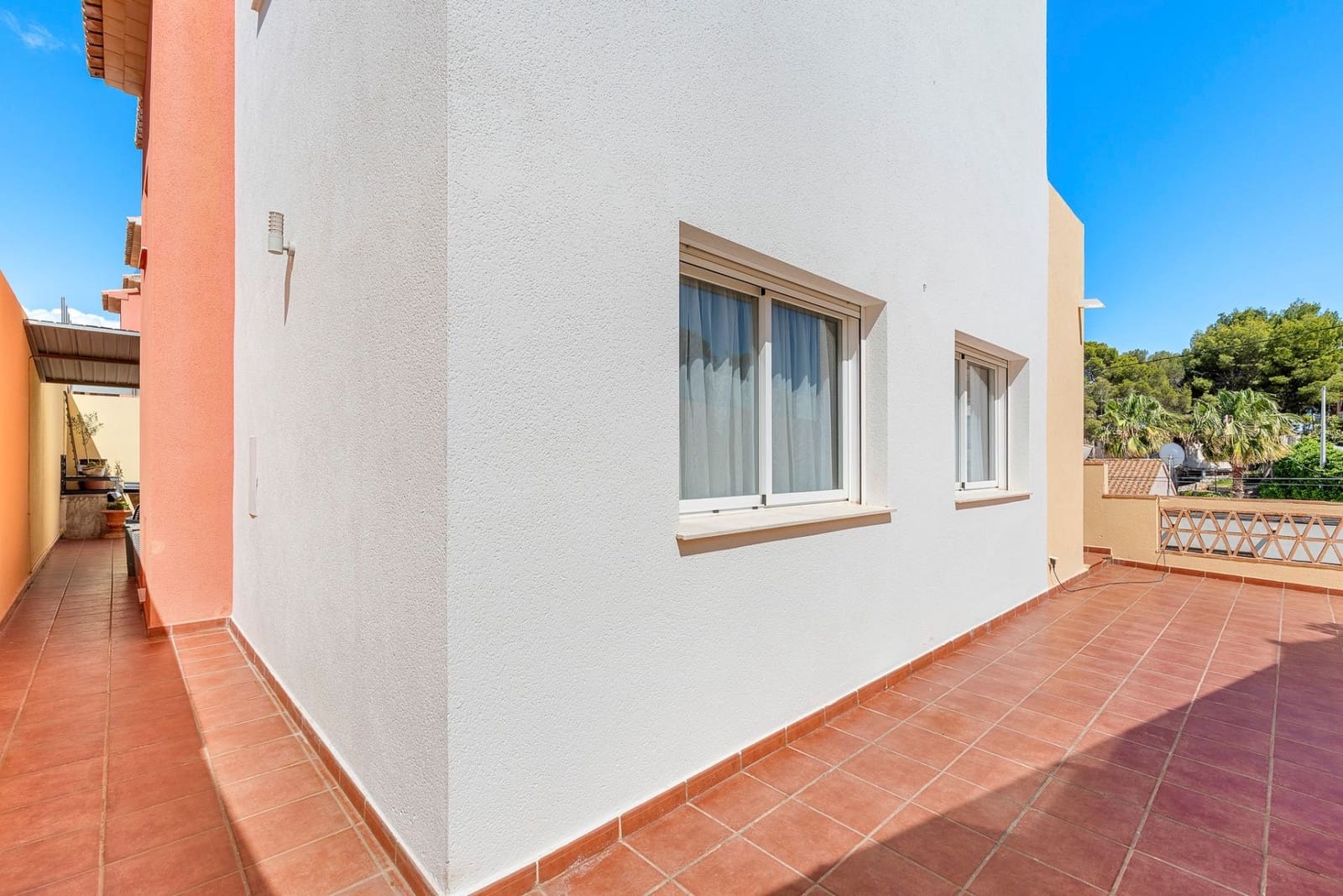 Chalet de 5 habitaciones en Alfaz del Pi / L'Alfàs del Pi en venta con piscina - 499.000 € (Ref: 9868749)