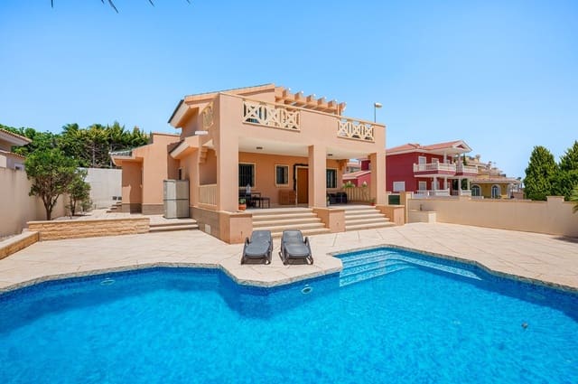 4 slaapkamer Villa te koop in Ciudad Quesada, Rojales met zwembad - € 470.000 (Ref: 9868768)