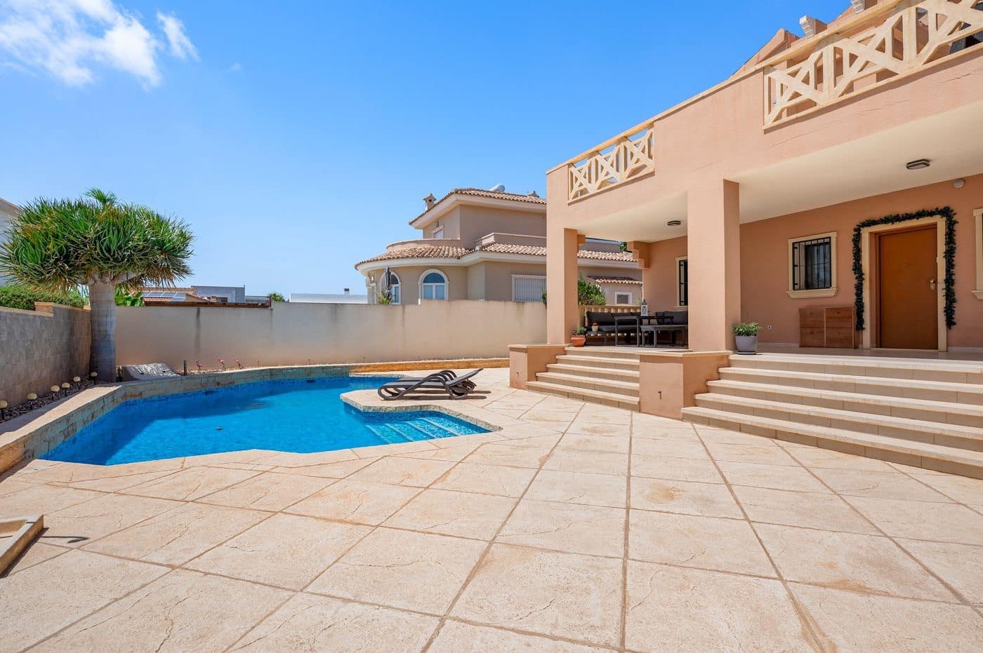 4 slaapkamer Villa te koop in Ciudad Quesada met zwembad - € 470.000 (Ref: 9868768)