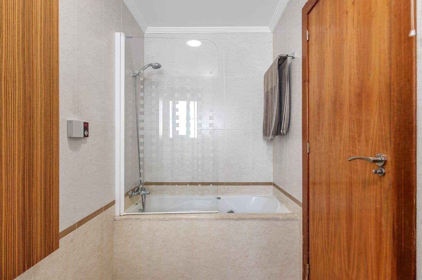 4 makuuhuone Huvila myytävänä paikassa Ciudad Quesada - 470 000 € (Ref: 9868769)