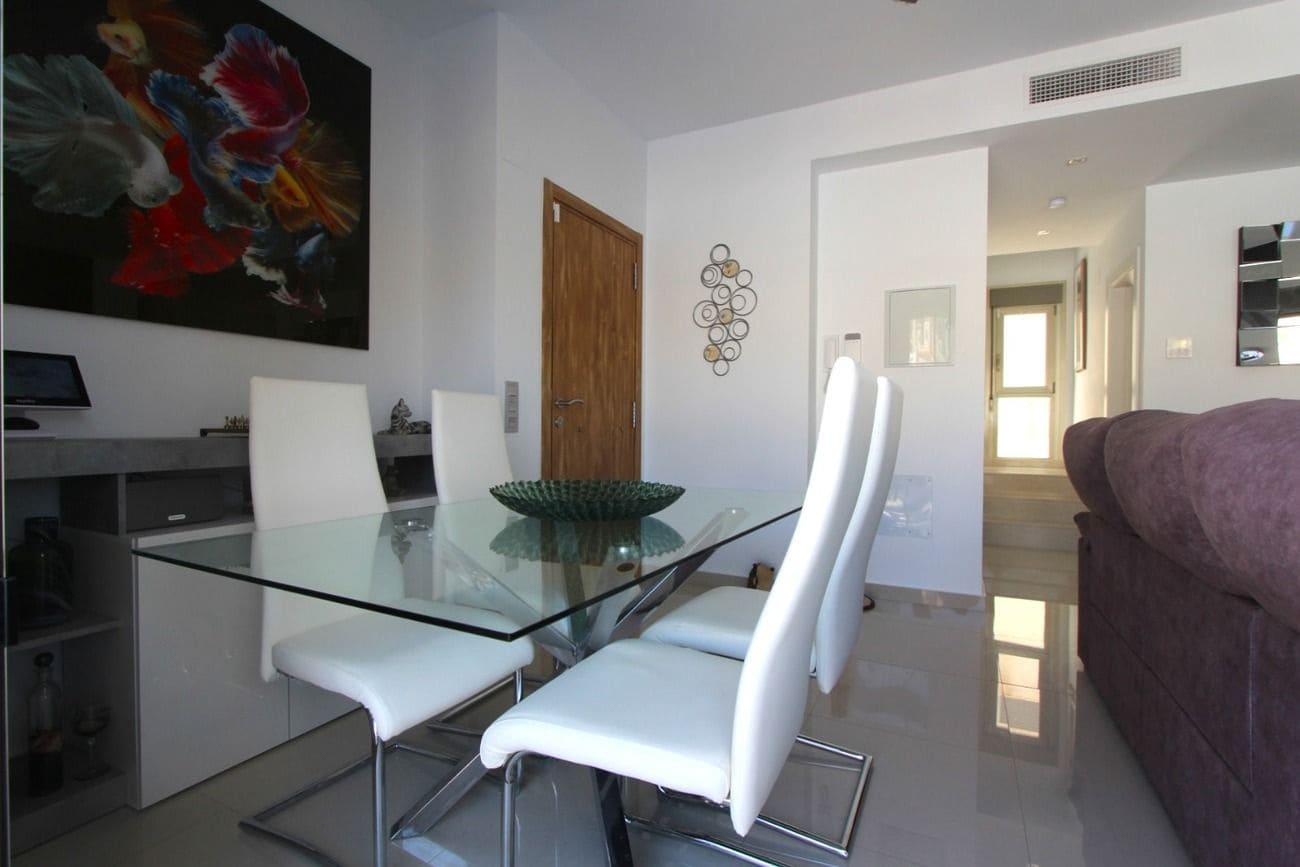 Chalet de 3 habitaciones en Orihuela Costa en venta con piscina - 459.950 € (Ref: 9868778)