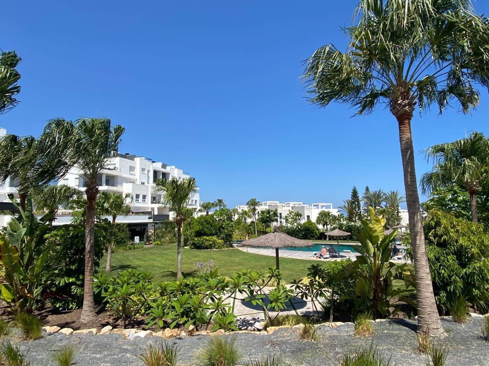 3 sovrum Takvåning till salu i Torrevieja med pool - 590 000 € (Ref: 9868779)