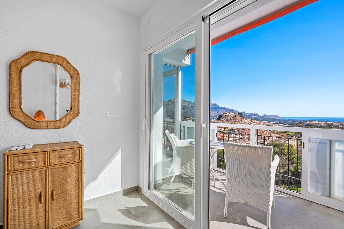 2 Zimmer Apartment zu verkaufen in La Nucia mit Pool - 259.000 € (Ref: 9868782)