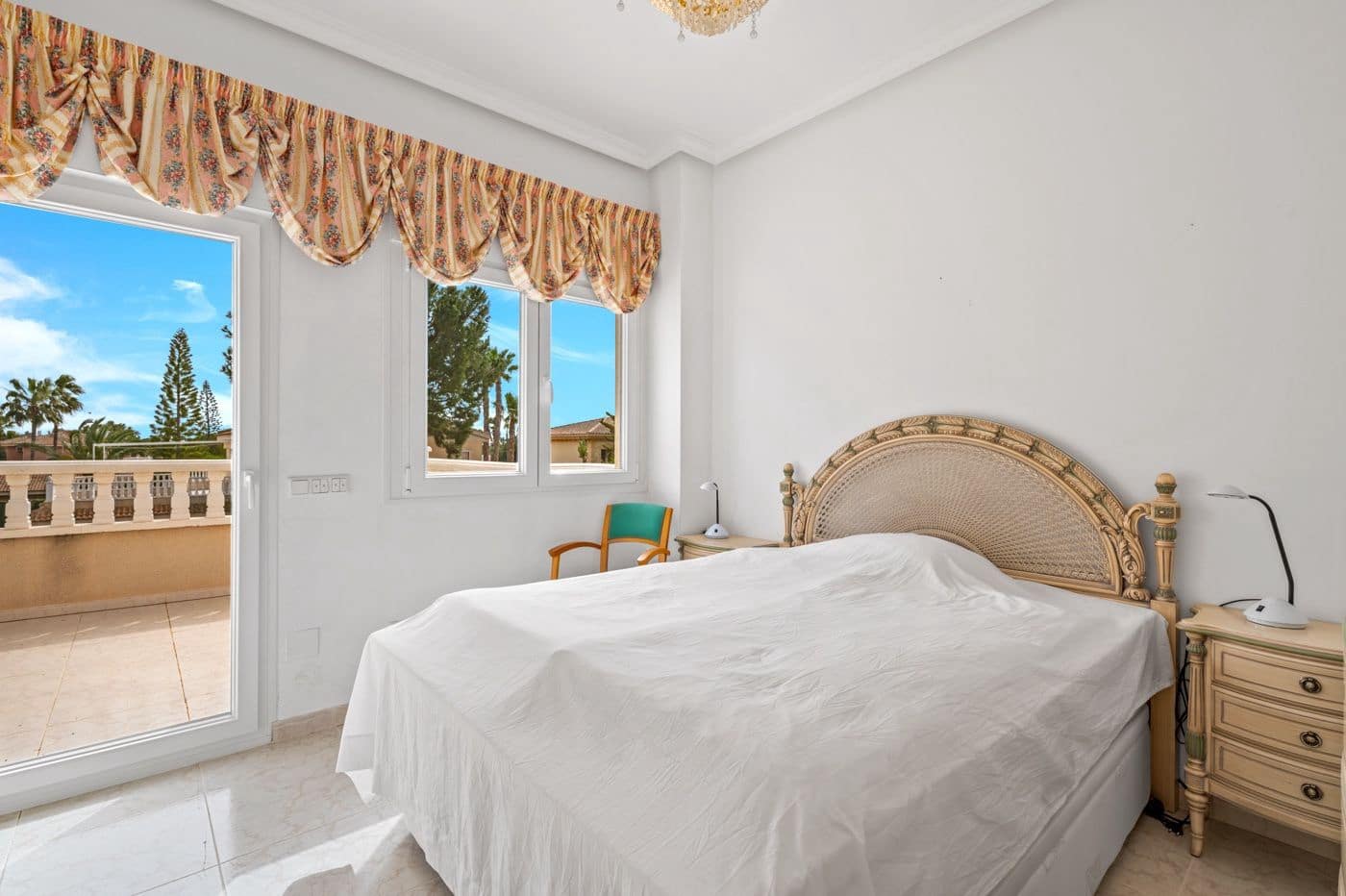 4 camera da letto Villa in vendita in Dona Pepa - 750.000 € (Rif: 9868791)