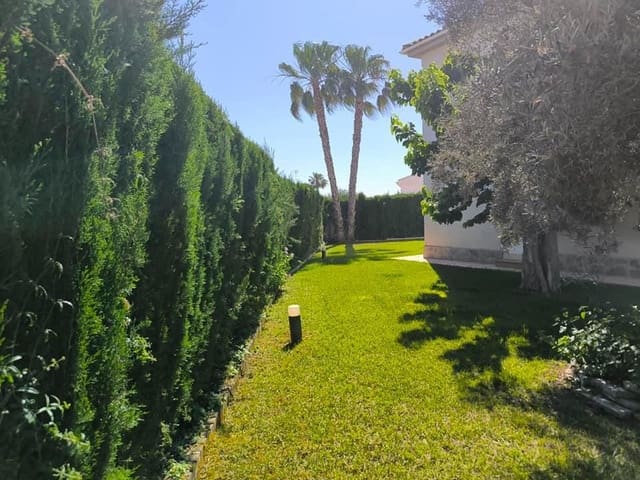 5 soverom Villa til salgs i El Chaparral, Torrevieja med svømmebasseng - € 630 000 (Ref: 9870257)