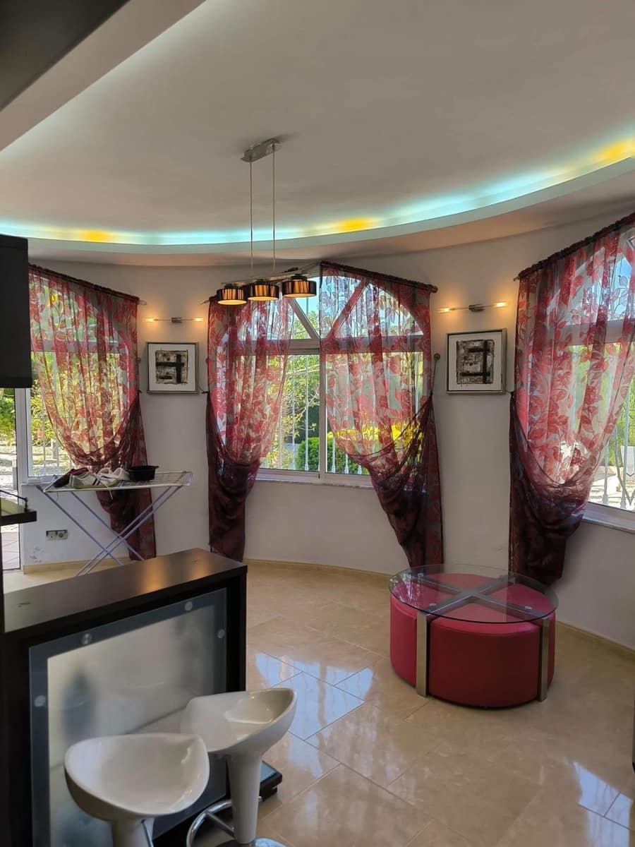5 soverom Villa til salgs i El Chaparral med svømmebasseng - € 630 000 (Ref: 9870257)