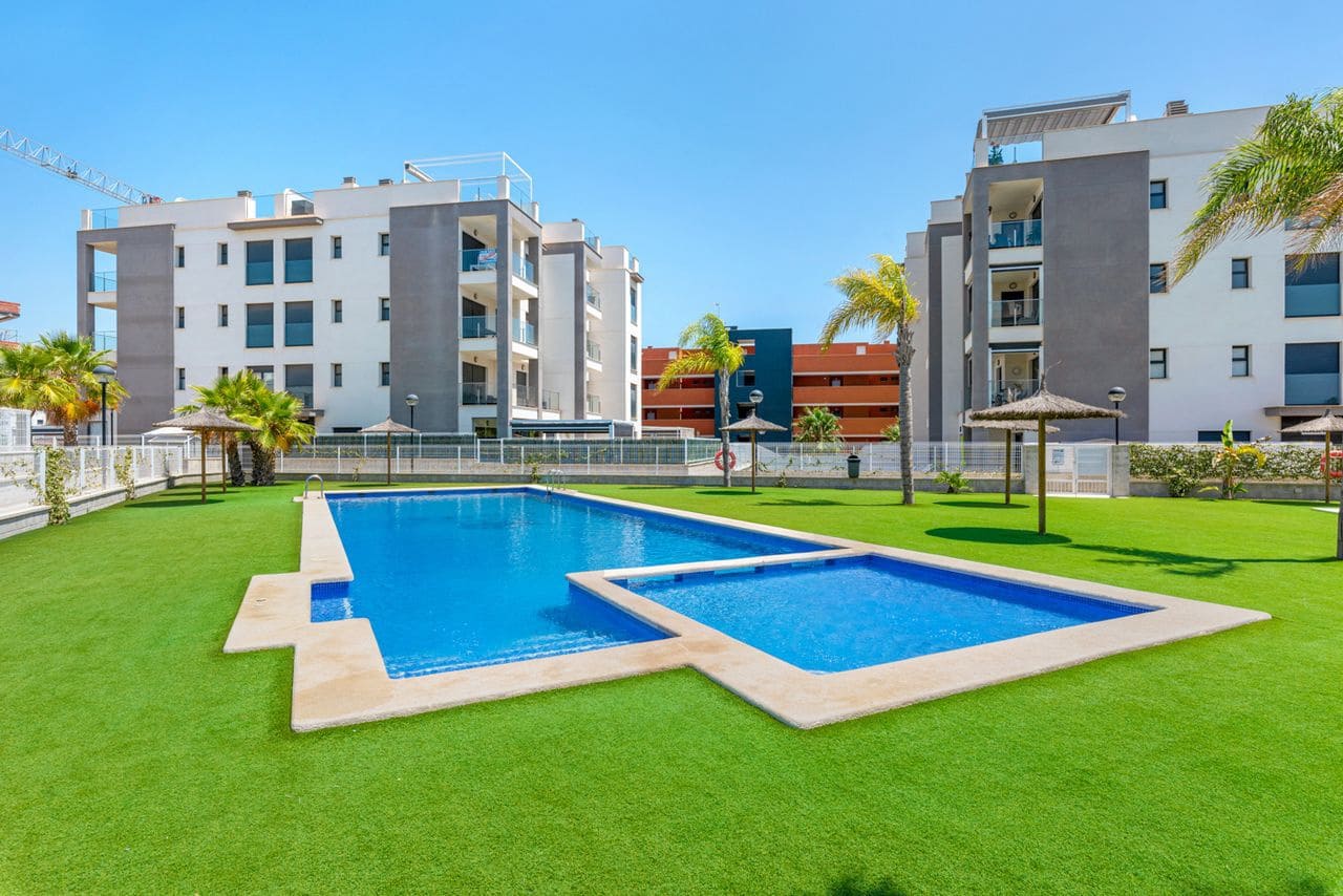 Apartamento de 2 habitaciones en Filipinas en venta con garaje - 229.000 € (Ref: 9879047)