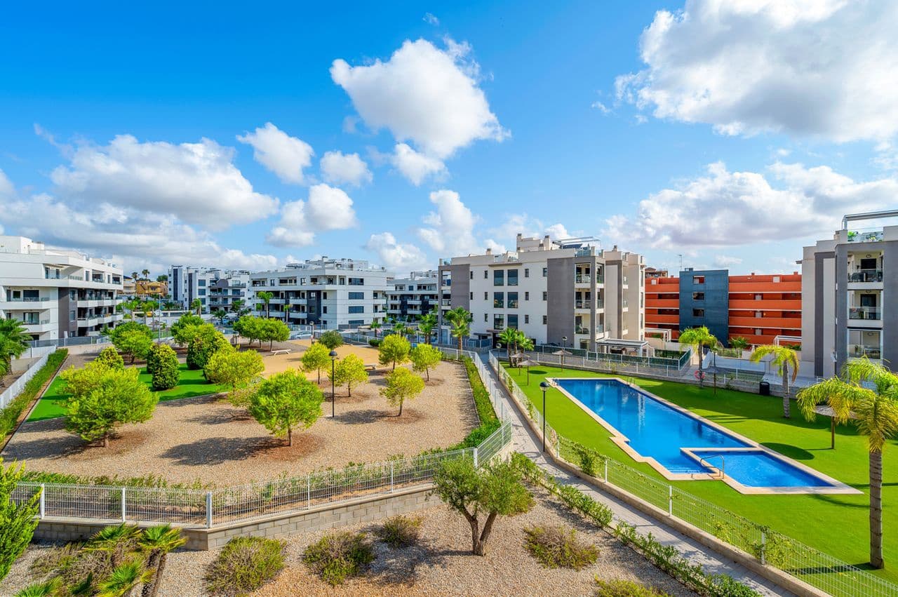 Apartamento de 2 habitaciones en Filipinas en venta con garaje - 229.000 € (Ref: 9879047)