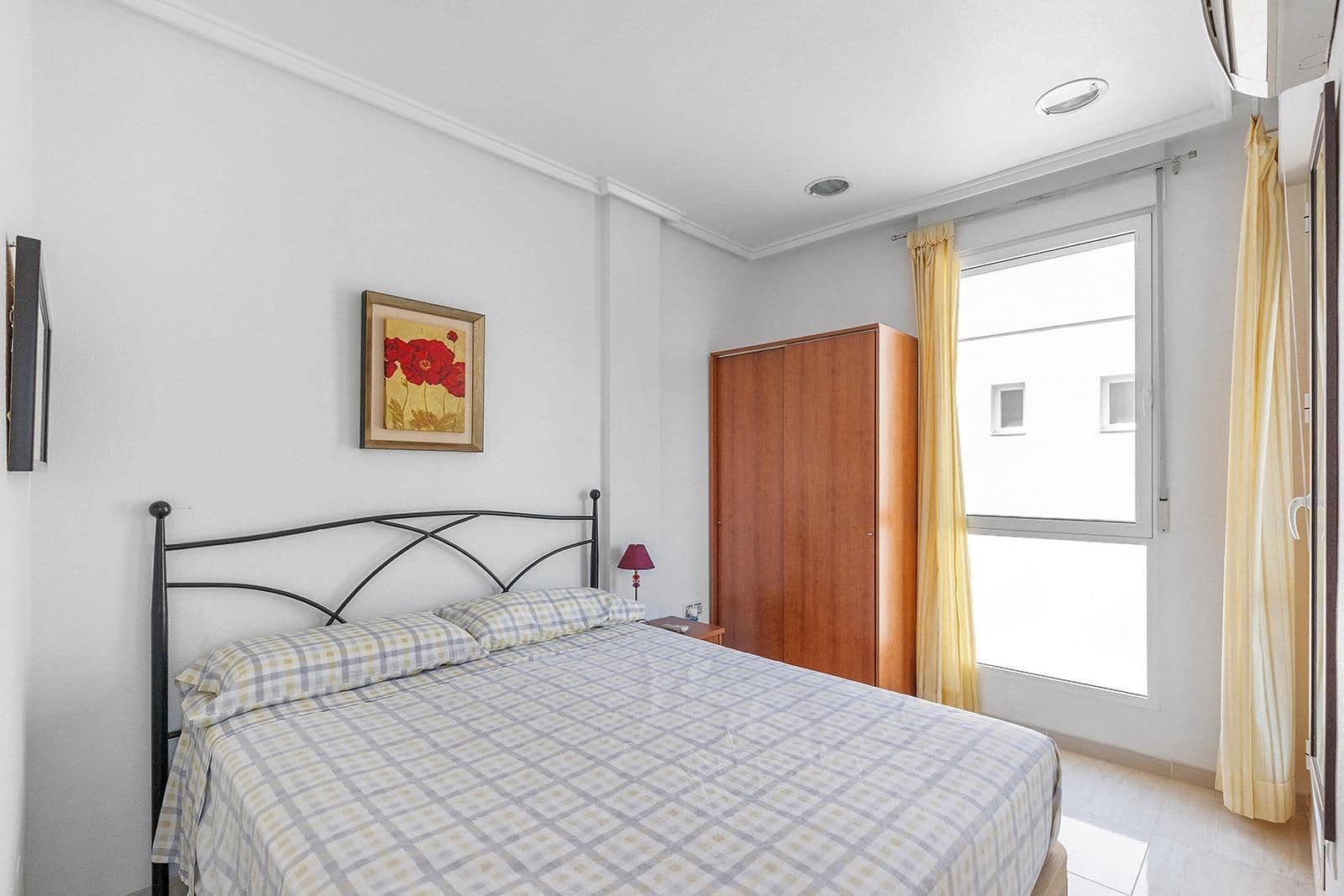 3 sypialnia Penthouse na sprzedaż w Torrevieja z basenem - 213 500 € (Ref: 9879057)