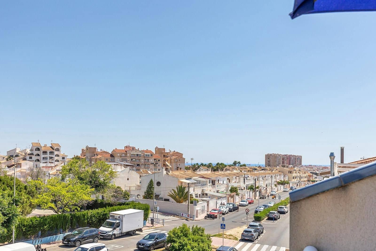 3 sypialnia Penthouse na sprzedaż w Torrevieja z basenem - 213 500 € (Ref: 9879057)