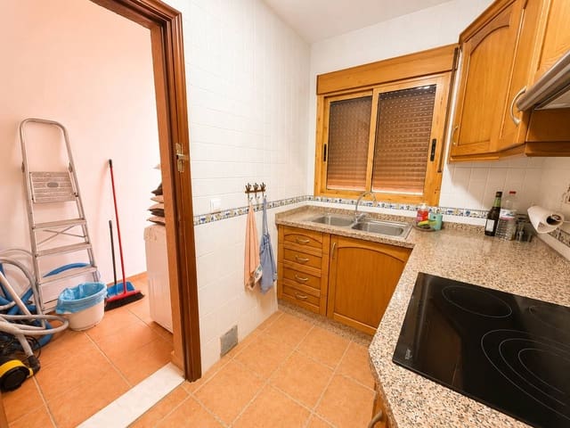 3 soveværelse Villa til salg i La Siesta, Torrevieja med swimmingpool garage - € 348.000 (Ref: 9879061)