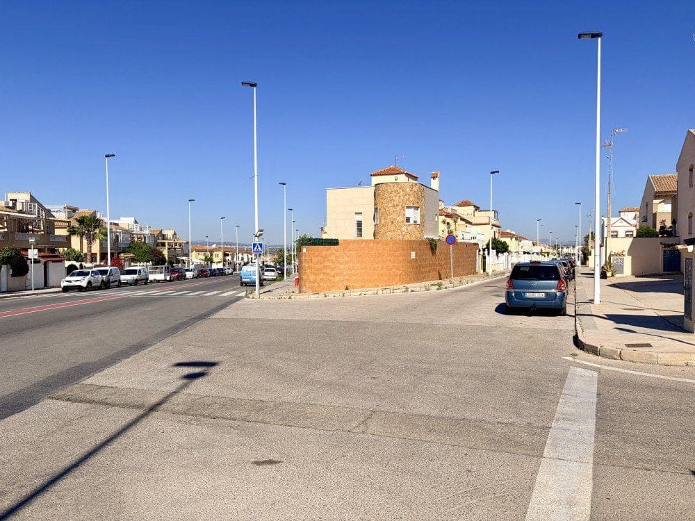 2 chambre Bungalow à vendre à Torrevieja - 157 500 € (Ref: 9879073)