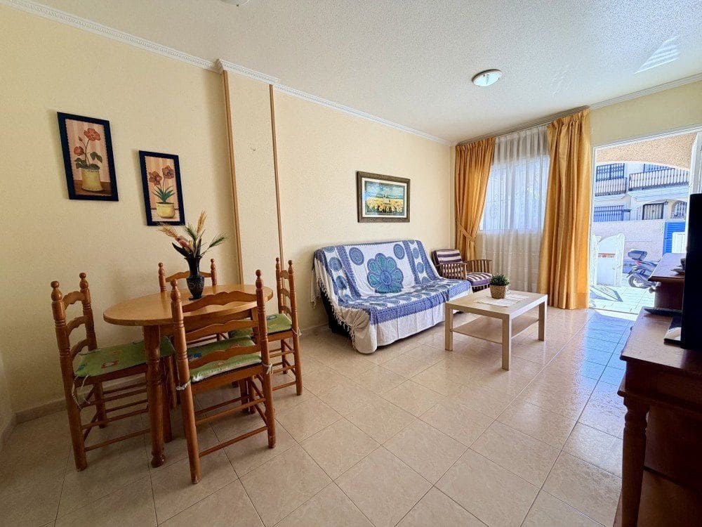 2 chambre Bungalow à vendre à Torrevieja - 157 500 € (Ref: 9879073)