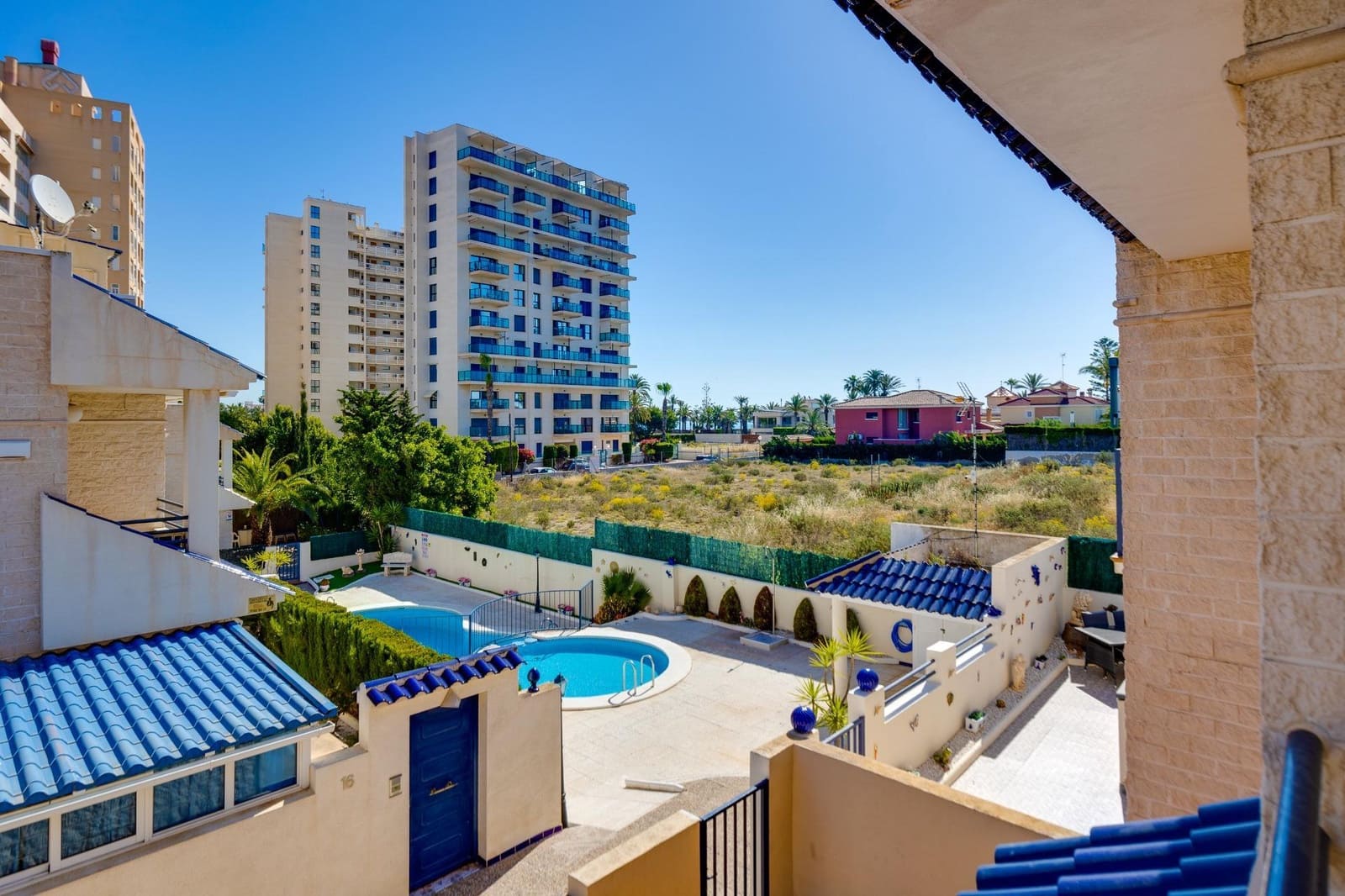 3 Zimmer Haus zu verkaufen in La Veleta mit Pool - 215.000 € (Ref: 9879074)