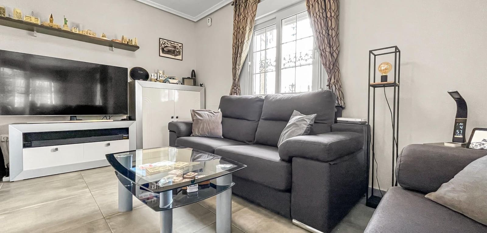 3 camera da letto Villa in vendita in Orihuela Costa con piscina garage - 424.900 € (Rif: 9884980)