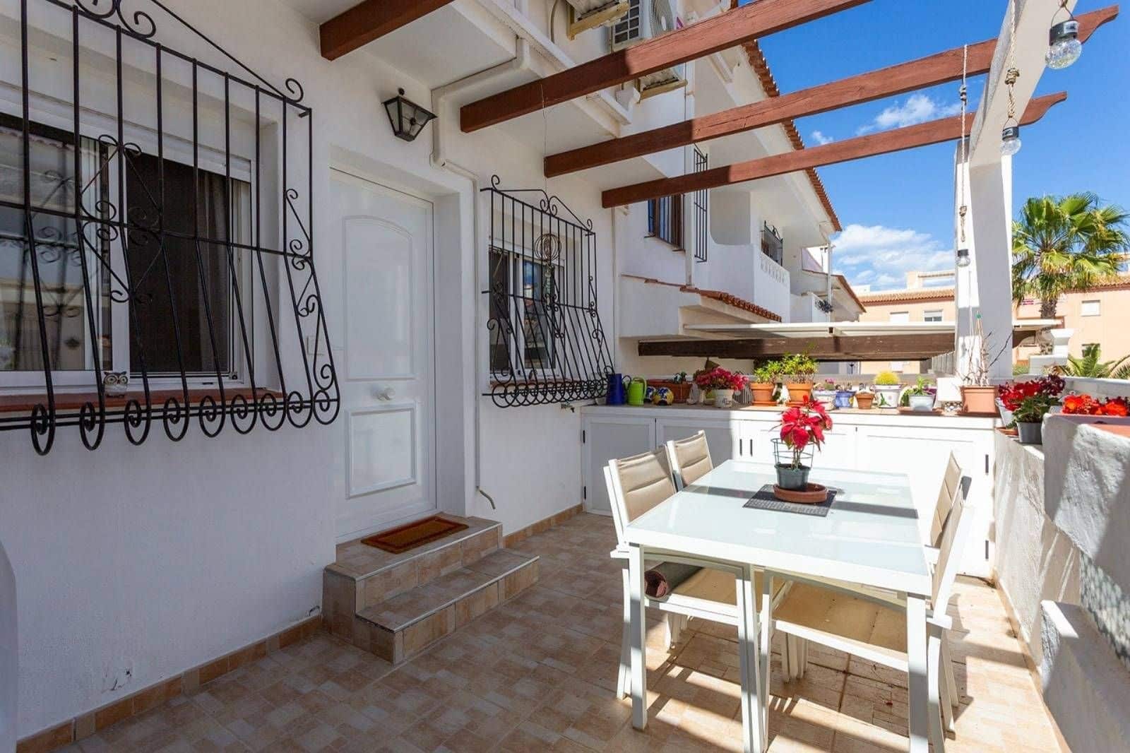 3 soverom Villa til salgs i La Mata med svømmebasseng - € 269 000 (Ref: 9884984)