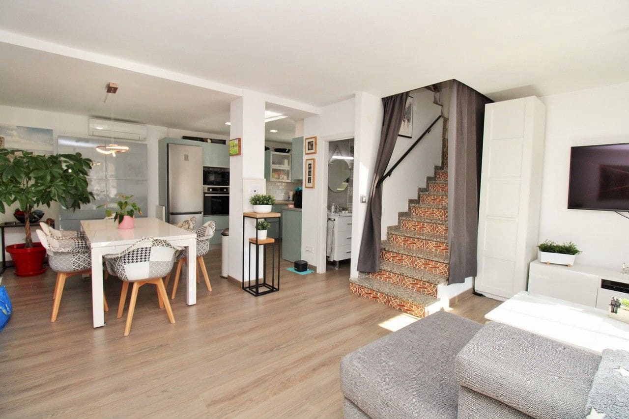 2 soverom Kjedet enebolig til salgs i Orihuela Costa - € 279 900 (Ref: 9884993)