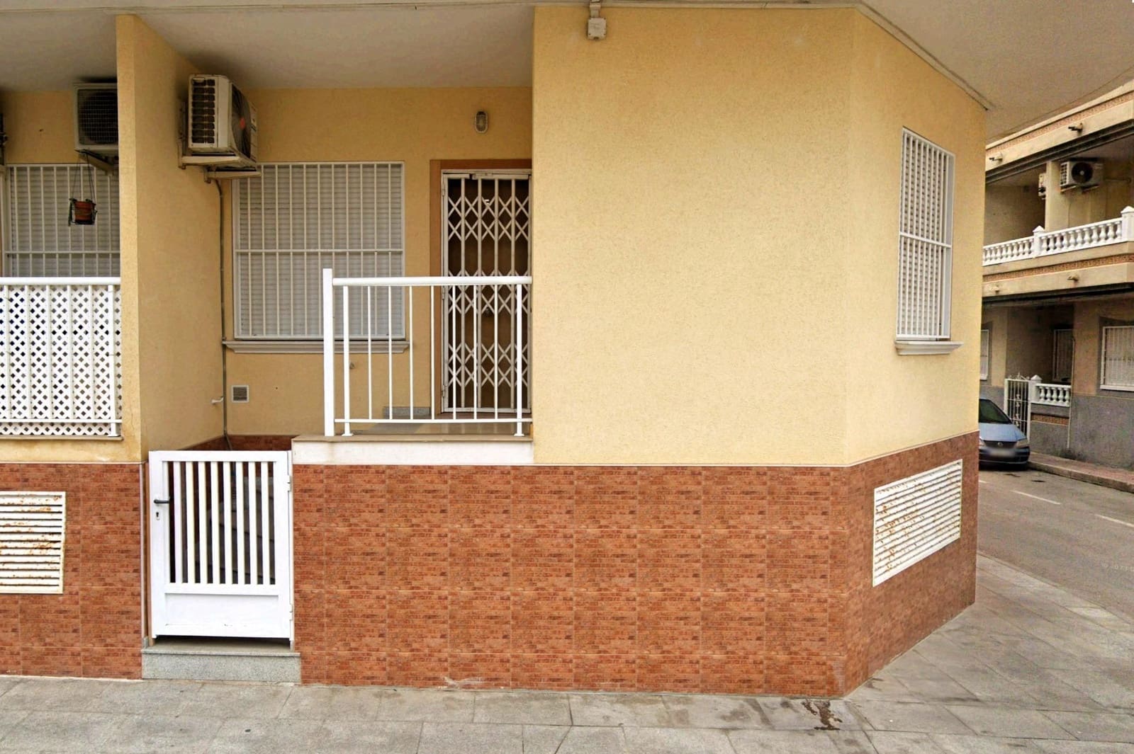 2 soveværelse Lejlighed til salg i Torrevieja - € 139.990 (Ref: 9888988)