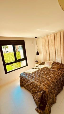 3 soverom Hus til salgs i Villamartín - Las Filipinas, Orihuela med svømmebasseng - € 425 000 (Ref: 9888997)