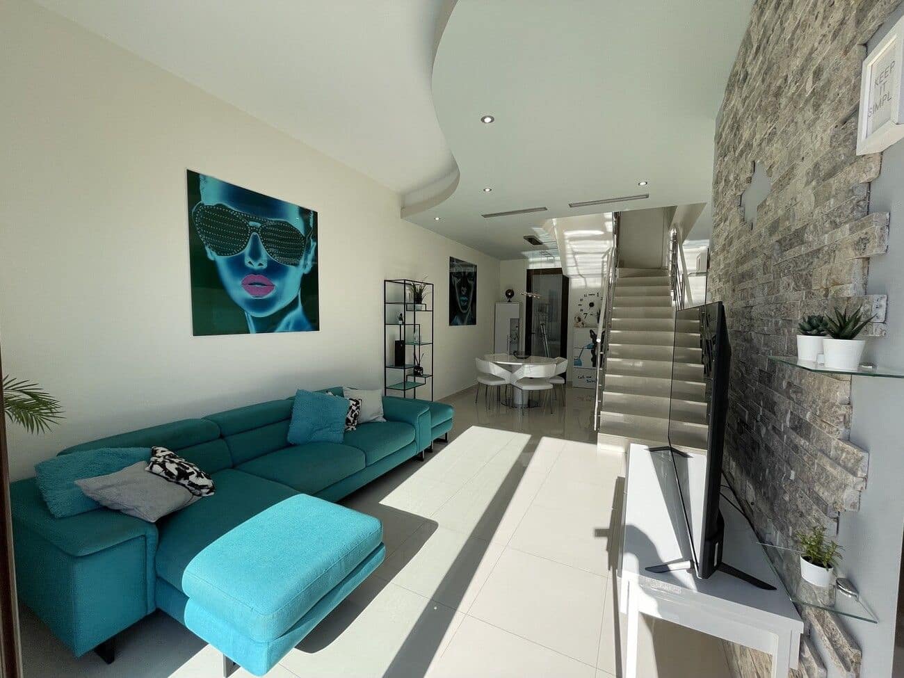 2 bedroom Semi-detached Villa for sale in Orihuela Costa with pool - € 284,000 (Ref: 9890555)