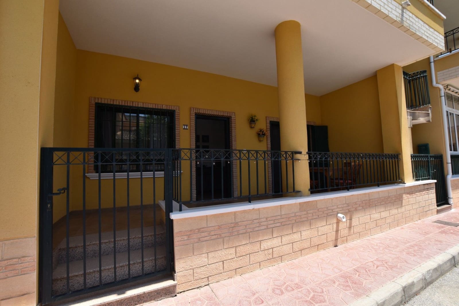 3 slaapkamer Appartement te koop in Daya Vieja - € 130.000 (Ref: 9892532)