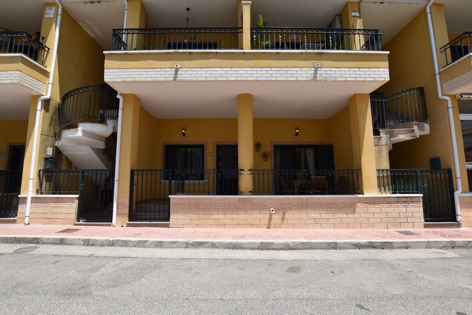 3 slaapkamer Appartement te koop in Daya Vieja - € 130.000 (Ref: 9892532)