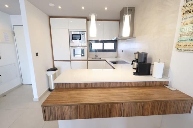 2 slaapkamer Bungalow te koop in Guardamar del Segura met garage - € 255.000 (Ref: 9896505)