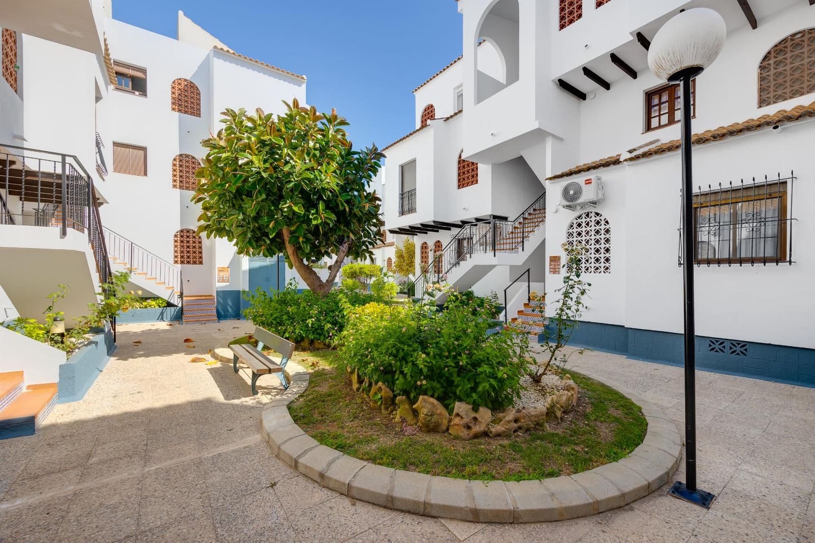 2 soveværelse Bungalow til salg i Torrevieja - € 139.500 (Ref: 9896506)