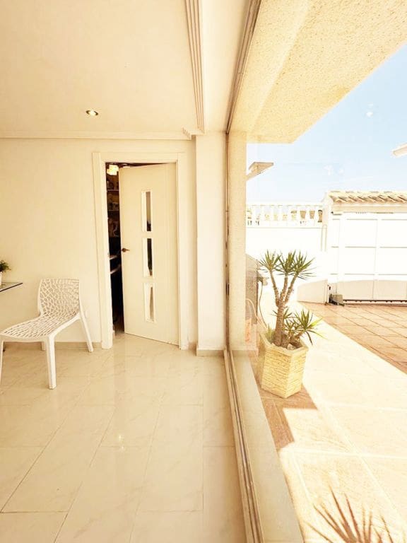 4 soverom Villa til salgs i San Miguel de Salinas med svømmebasseng - € 335 000 (Ref: 9896507)