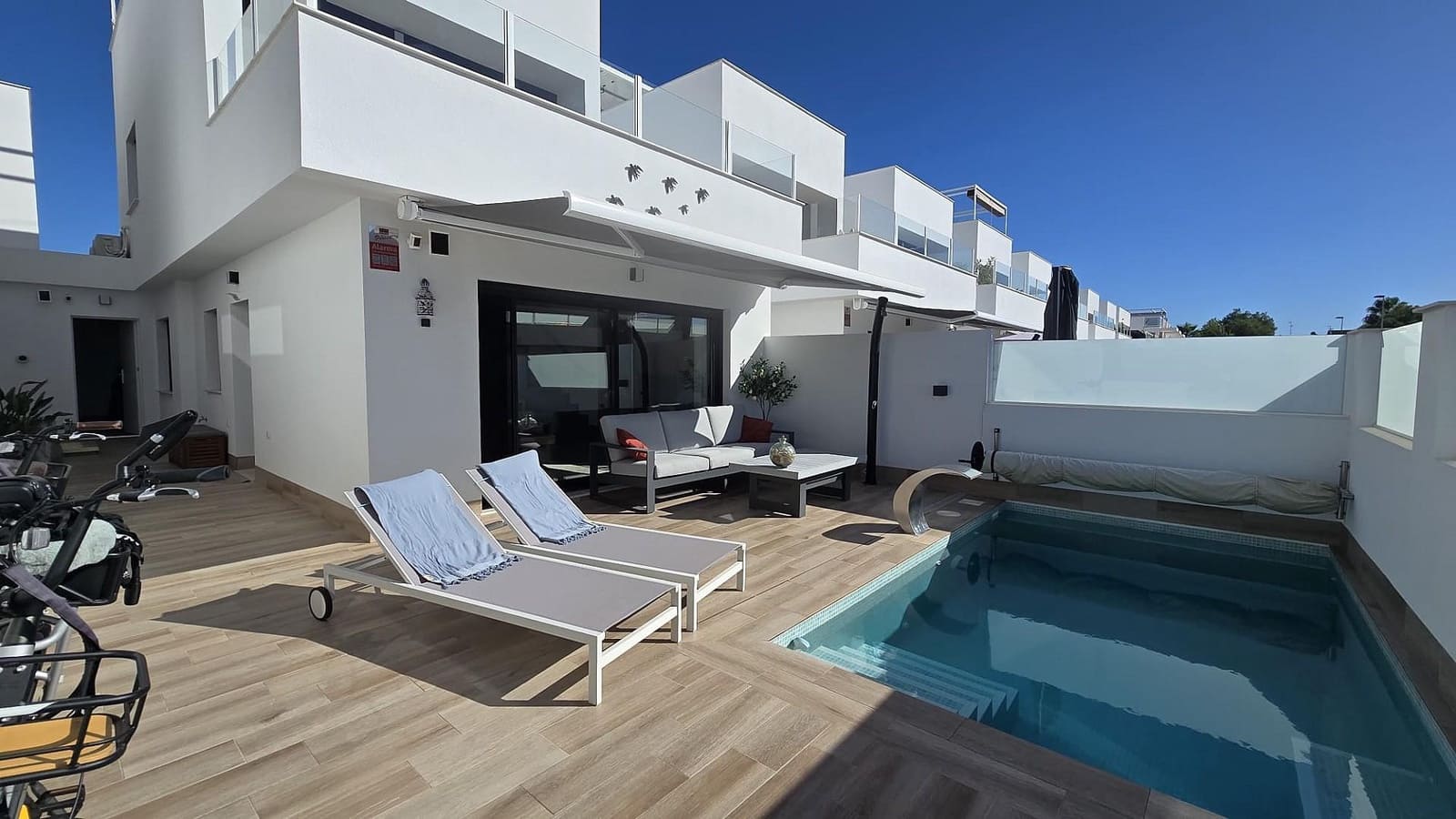 3 bedroom Villa for sale in San Pedro del Pinatar - € 389,900 (Ref: 9898978)