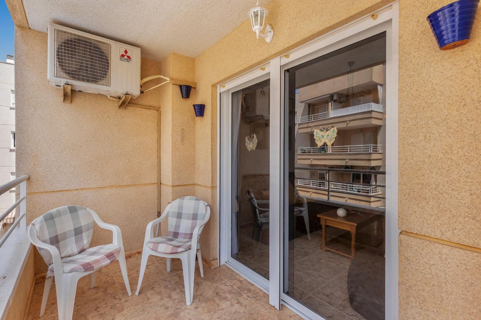 2 bedroom Flat for sale in Torrevieja with pool garage - € 149,900 (Ref: 9898984)