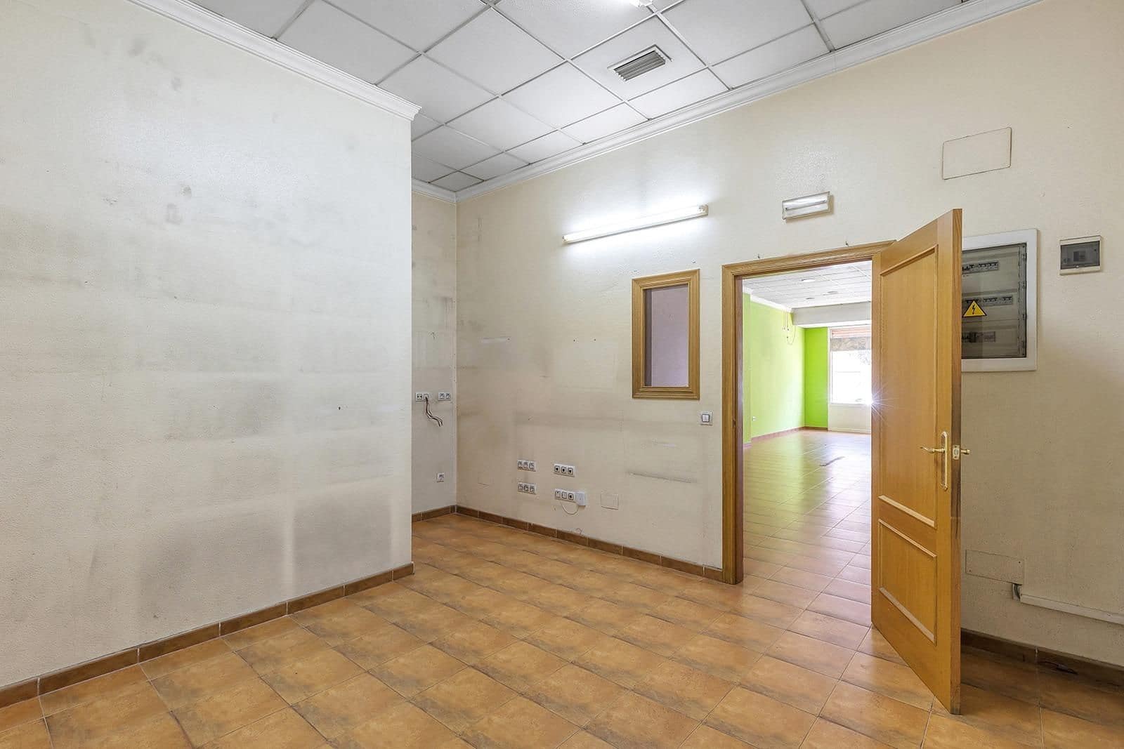 Firma/Unternehmen zu verkaufen in Torrevieja - 200.000 € (Ref: 9898989)
