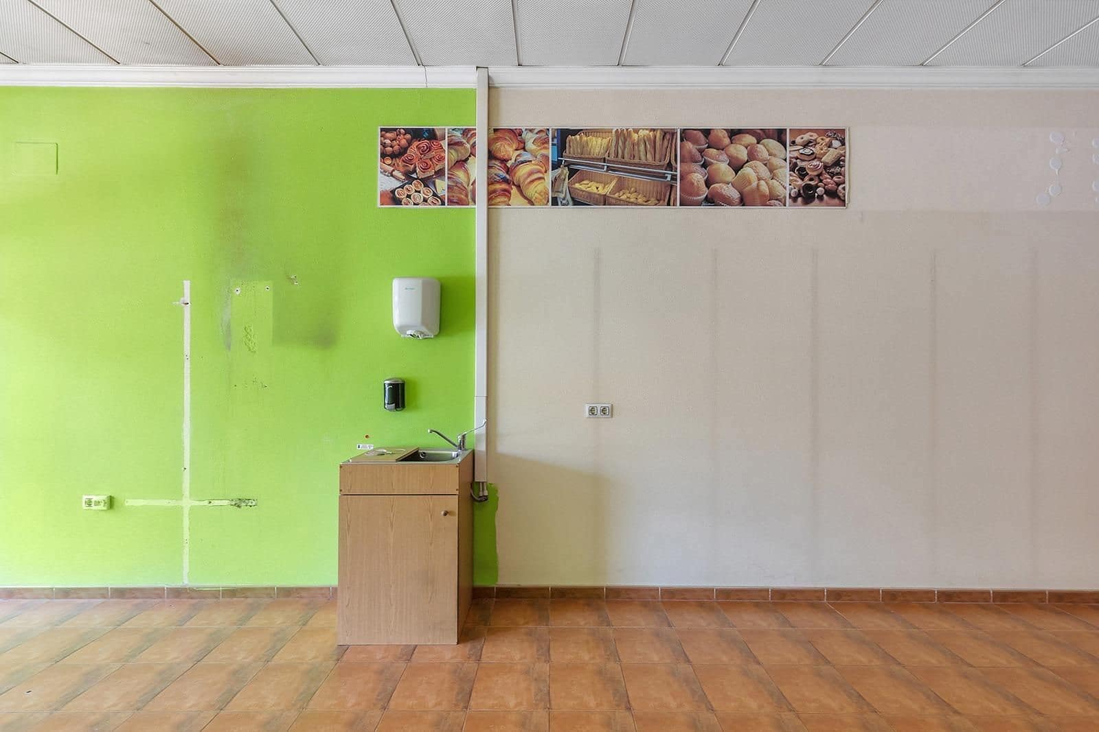 Firma/Unternehmen zu verkaufen in Torrevieja - 200.000 € (Ref: 9898989)