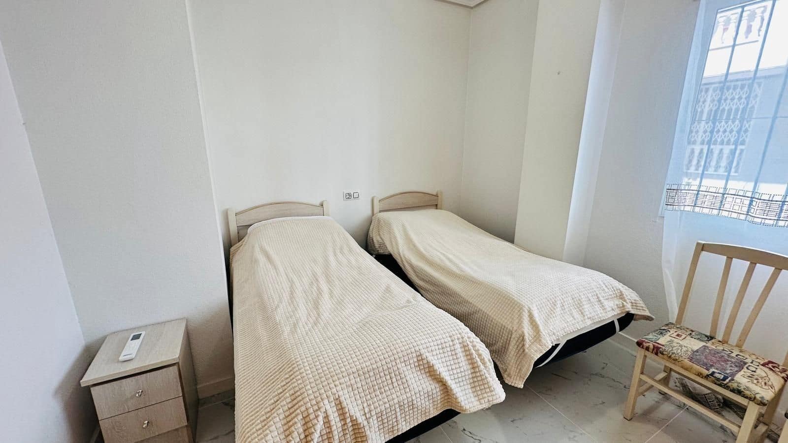 2 Zimmer Apartment zu verkaufen in Torrevieja - 145.710 € (Ref: 9898994)