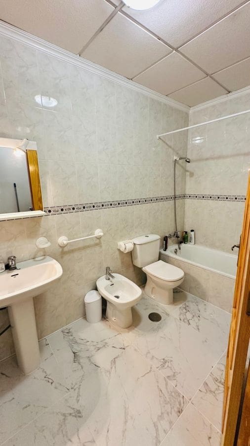 2 slaapkamer Appartement te koop in Torrevieja - € 149.000 (Ref: 9898994)