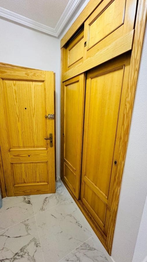 2 slaapkamer Appartement te koop in Torrevieja - € 149.000 (Ref: 9898994)