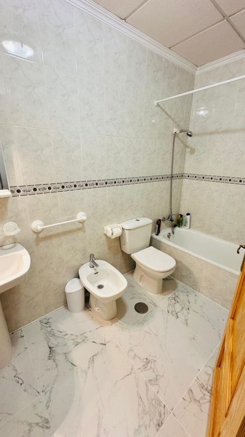 2 slaapkamer Appartement te koop in Torrevieja - € 149.000 (Ref: 9898994)