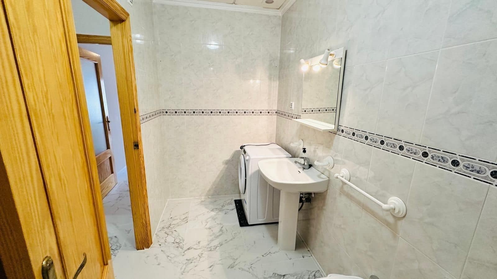 2 slaapkamer Appartement te koop in Torrevieja - € 149.000 (Ref: 9898994)