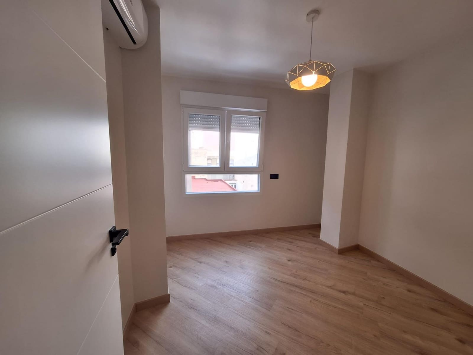 3 makuuhuone Huoneisto myytävänä paikassa Torrevieja - 257 000 € (Ref: 9899003)