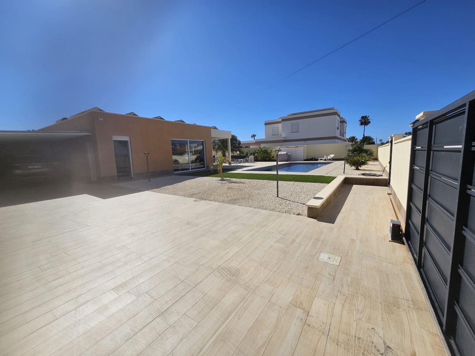 4 camera da letto Villa in vendita in Torrevieja con piscina - 780.000 € (Rif: 9900199)