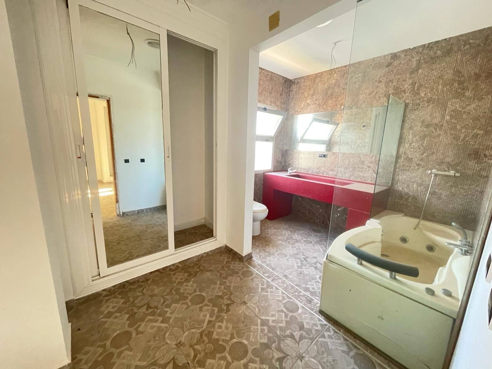 Chalet de 3 habitaciones en Torrevieja en venta - 400.000 € (Ref: 9900200)