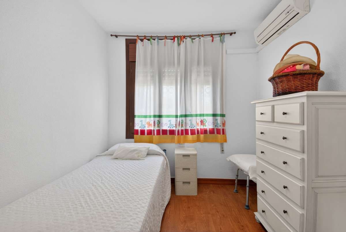3 chambre Villa/Maison à vendre à Lo Pagan avec piscine garage - 995 000 € (Ref: 9900929)